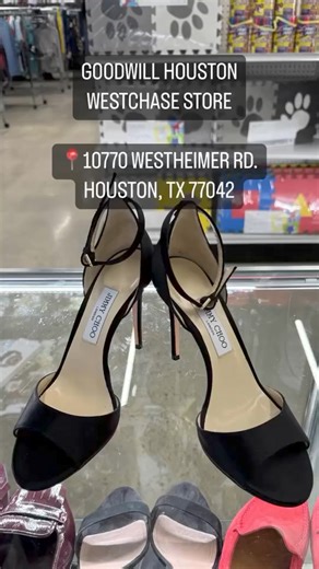 Our new Goodwill Houston Westchase store has your fashion needs taken care of! Stop by this weekend at 10770 Westheimer Rd, Houston, TX 77042! #GoodwillHouston #Goodwill #ThriftShop #Houston | Goodwill Houston