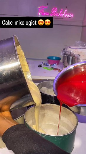 184K views · 3.4K reactions | Yummy cake zone . Need a cake? Send us a dm | Tiwa Bakehouse | Facebook