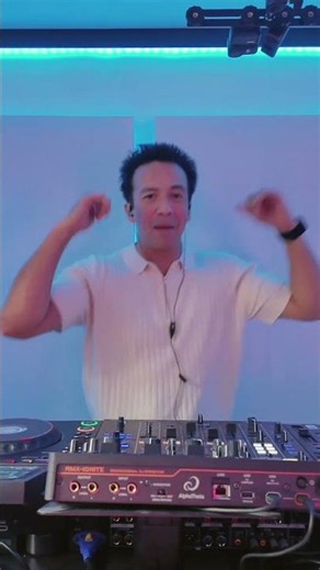 DJing is Just Like Flying a Plane | Laidback Luke