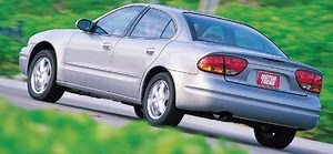 1999 Oldsmobile Alero VS. Honda Accord VS. Nissan Altima Comparison
