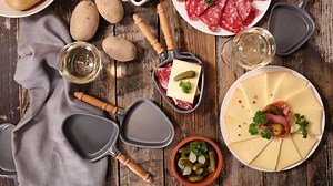 Quelle est la meilleure musique classique pour manger une raclette ? - RTBF Actus