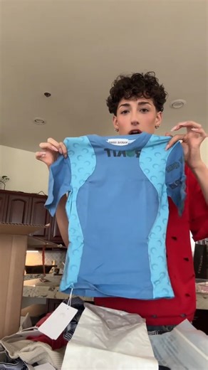 20K views · 508 reactions | UNBOX like $6000 worth of clothes with me #unboxing #unbox #haul #ShoppingHaul | Daus Mendoza | Facebook