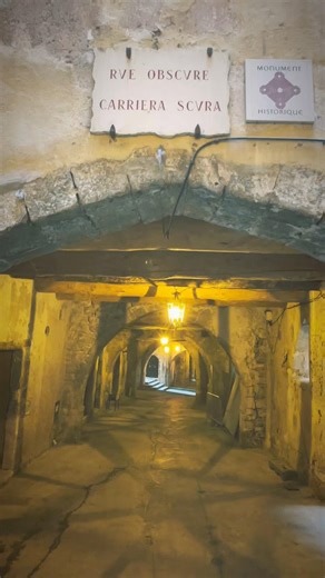 La rue obscure légende et mystère #travel