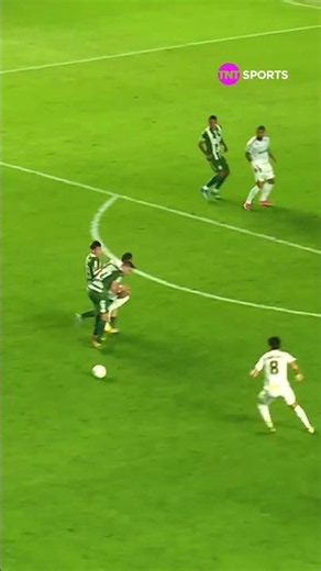 O NEY TEM MUITA INTIMIDADE COM A BOLA! #shorts