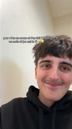 How do you expect me to listen in class after this? 😹😹 #digitalmarketing