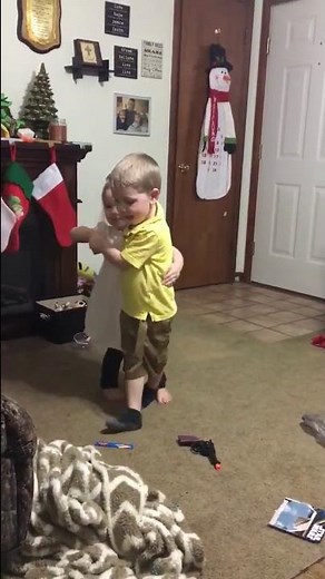 Kid’s Pants Falls Down While Dancing