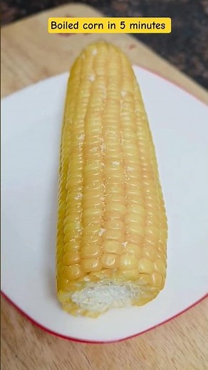 Microwave corn with husk for 4 minutes and enjoy it easy & hassle free #boiledcorn @bingenairs