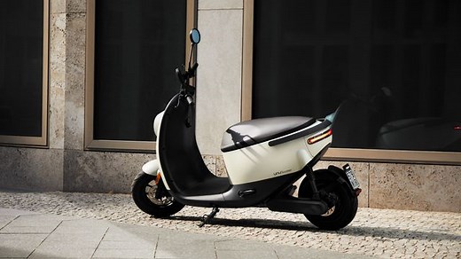 Starke E-Vespa aus Berlin: Der neue unu Scooter bietet nicht nur unter der Haube viel Leistung