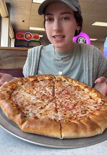 Chuck E. Cheese Stuffed Crust Pizza Review