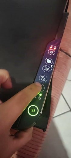 Epson L3251 no imprime,no deja resetear,enciende LEDS y las dos luces naranja(actualiza el firmware)