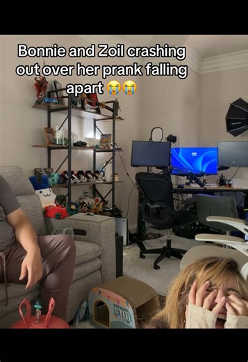 Bonnie and Zoil crashout over their prank falling apart 😭😭 #zoil #bonnierabbit #twitch #fyp