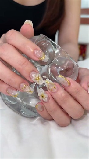 Luxe Nail Art #NailGlow #NailStudio #NailBeauty