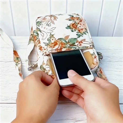 31 shares | How to Sew a Phone Bag from Fabric Scraps | Easy Step by...