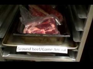 Food Safety Training Series: Cross Contamination (Vietnamese)