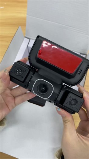 Comprehensive Dash Cam With Four Cameras for Safety