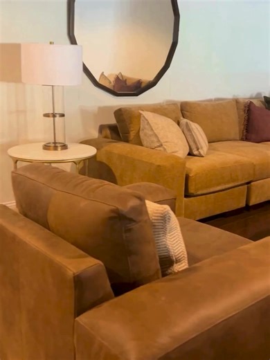 Sink into comfort with the Southwark Sectional. Designed with deep seating, wide supportive arms, and generous proportions, it creates a relaxed place to stretch out, gather, and stay awhile. There is plenty of room for everyone, making it just as perfect for quiet evenings as it is for hosting friends and family. 🛋️ #BassettFurniture #SectionalStyle #LivingRoomDesign #ComfortAtHome #HomeInspiration