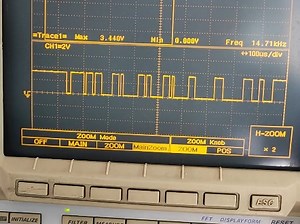 横河DL1540 老古董示波器，星期天抓波形，放大串口数据