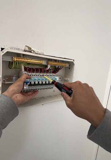 ft @3D-ELECPRO pro folding bucket 🤩 #tekmarr #fyp #melb #xyzbca #electrician #sparky