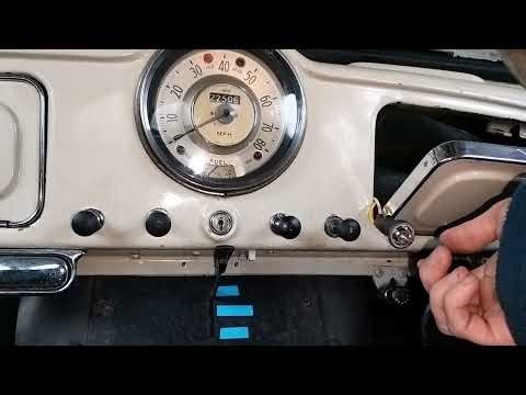 Morris Minor Level 2: Ignition Warning Light