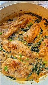Creamy Mushroom Chicken in 15 Minutes 🍗🍄‍🟫🥬| Better Than Restaurant!🤤