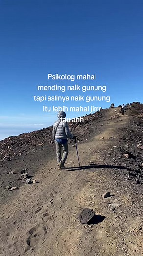 tau ah bingung 😩 #pendakiindonesia #pendakigunung #pendakicantik #slametmountain #slametviabambangan #gunungslamet #4u