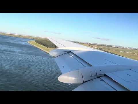 Fokker 100 Landing at Brisbane Airport