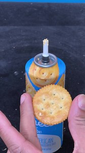 Man shows hack to spray cream on the cookies #Reels | Simulated Reality