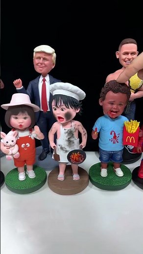 Handmade Clay Bobblehead Figures – Joyful Head-Shaking Never Stops