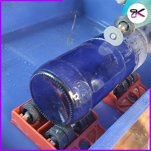 16K views · 172 reactions | A Double-Bowl Concrete Fountain with Bottle Feature ✨ #diy #concrete #fountain | RusticKraft | Facebook