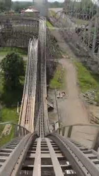 Timber Wolf at Worlds of Fun VERTICAL POV