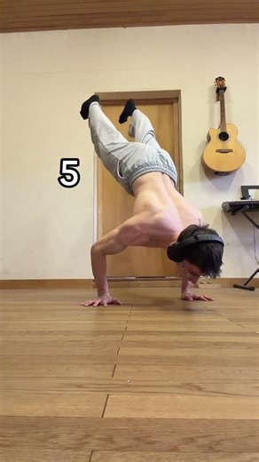 Advanced handstand tutorial ☠️🔥