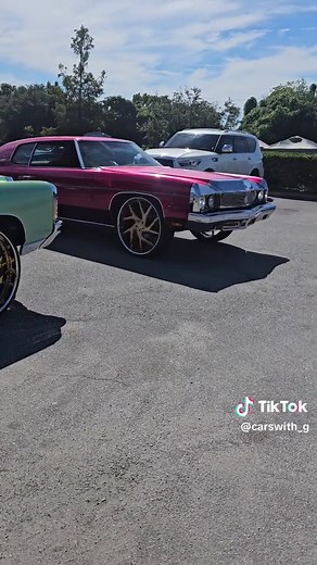 Exploring Classic Cars and Old School Donks