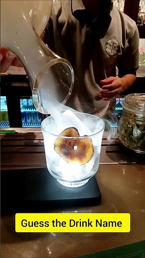 Refreshing Foggy Apple Drink for Summer #mocktail #viral #bartender