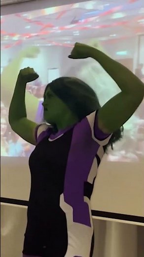 she hulk cosplay at minamicon #shorts #shehulk #shehulkattorneyatlaw #cosplay