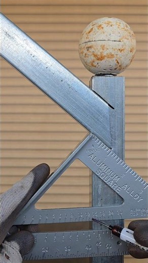 How to determine the angle of inclination of the stair railing for cutting the crossbar or bar.