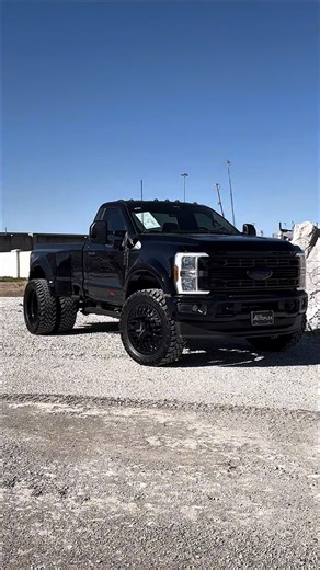 Autoplex Customs on Instagram: "2026 FORD F-450 XLT 207 MILES / STOCK #11505 Agate Black 6.7 Hi Output Diesel 2.5” ReadyLift Level Kit 24” KG1 “Jacked” Wheels 37x13.50R24LT Toyo MT Tires Painted Match Accents / Emblems Price: $114,791 / HurstAutoplex.com #Ford #F450 #XLT #AutoplexCustoms"
