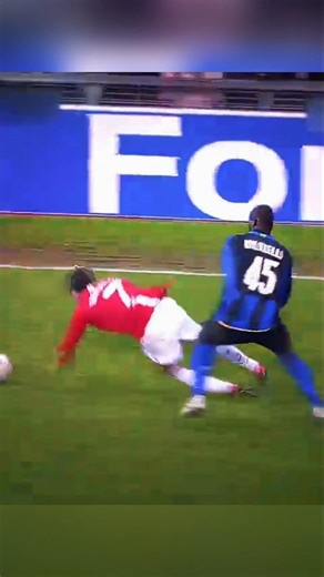 Ronaldo and Balotelli Got Into a Fight in the Stadium 🤬 #shorts #football