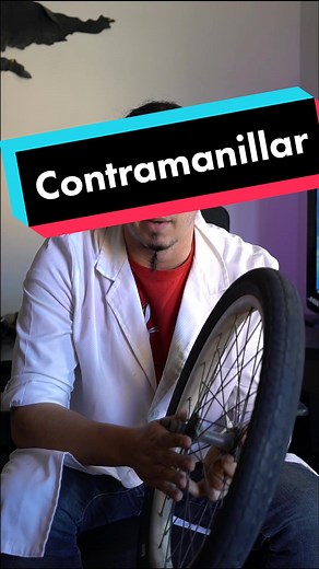 Cómo funciona el contramanillar de una moto al girar
