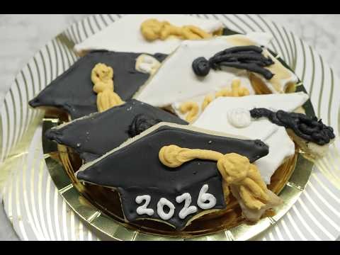 Graduation cap cookie cutter review, and decorating graduation cap cookies with Royal icing