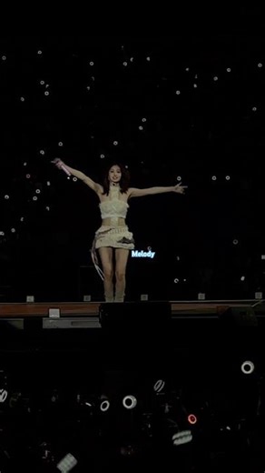 Twice Momo Yes Or Yes Dance Live FanCam This Is For Concert Hong Kong #Twice #트와이스 #Momo #모모 #もも
