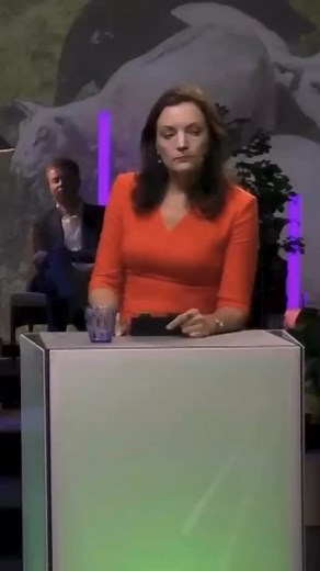 De VVD geeft Shell en Exxon sneller nieuwe vergunningen dan dat Groningers zijn geholpen. Kies morgen voor de partij die altijd opkomt voor Groningen. Stem SP | Sandra Beckerman