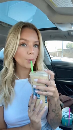 coming home to my golden retriever🥵 #goldendog #dog #puppy #goldenlab #dogbreed #goldenretriever