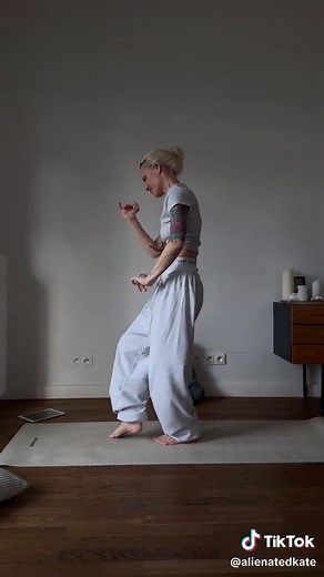 Girl Accidentally Left Camera On During Recording