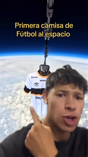 El_Will on Instagram: "El Inter de Bogotá envió la primera camisa de fútbol al espacio #interdebogota #fpc #colombia #record #futból"
