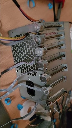 Stepper Motors Playing Pirates of the Caribbean (7 Motors Arduino Music)