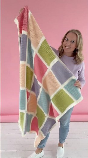 The Perfect Crochet Blanket to Learn New Stitches! #crochet #crochetblanket #easycrochet