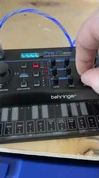 Behringer pro vs mini #music #synth #shortvideo #synthwave
