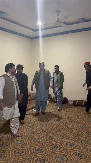 Dy Khpal Fans Sara Attan Performance