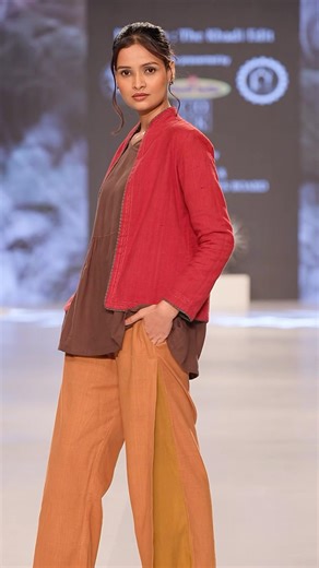 Khadi Fashion Runway Walk | Indian Handloom Fashion Show 😊 #shorts #supermodel