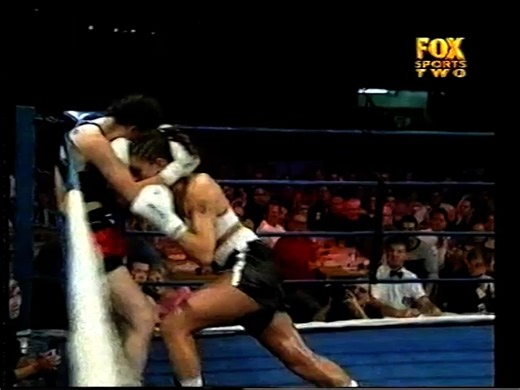 欧美女子拳击The Fighters Factory - Rain Mako vs Holly Ferneley